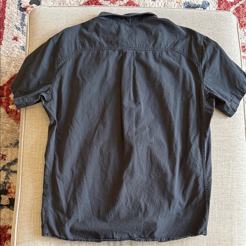 Arc'teryx Men's Black Casual Button Down Shirt - Picture 4 of 5